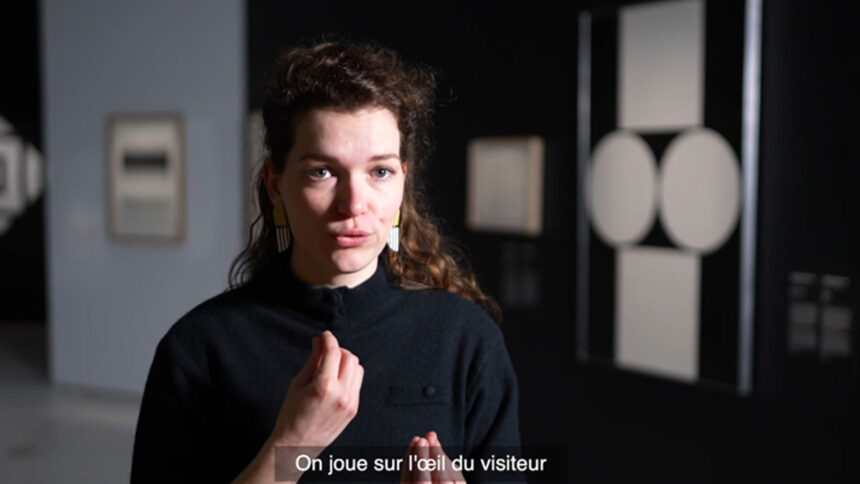 Salomé Van Eynde, commissaire de l'exposition.